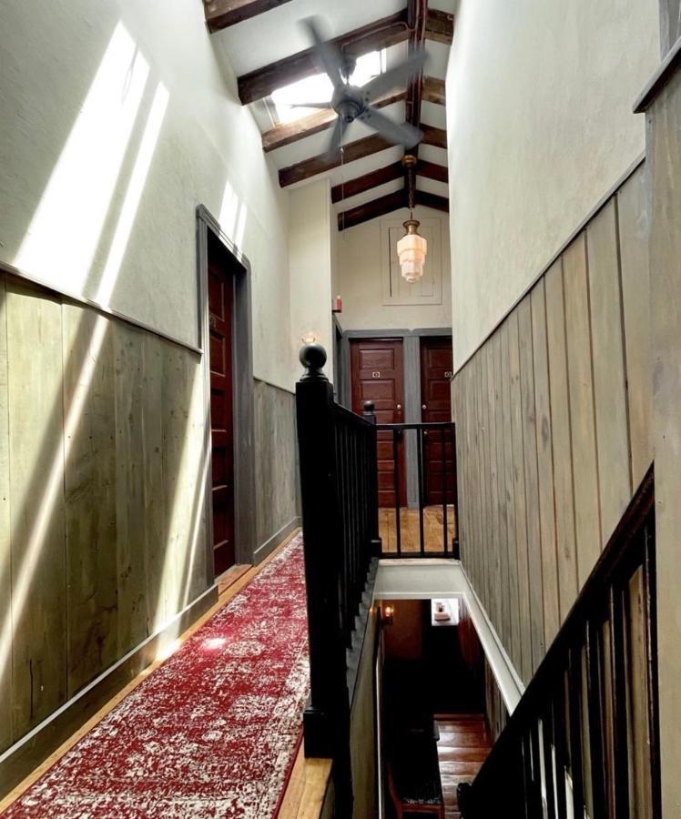 Hotel Crew'S Quarters Boarding House - Caters To Men Provincetown Exteriér fotografie