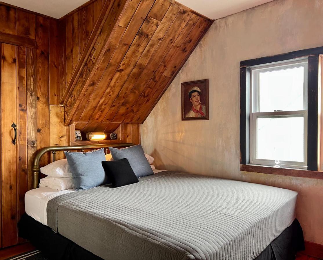 Hotel Crew'S Quarters Boarding House - Caters To Men Provincetown Exteriér fotografie