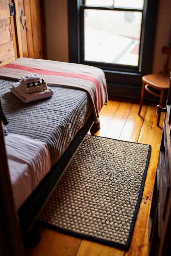 Hotel Crew'S Quarters Boarding House - Caters To Men Provincetown Exteriér fotografie