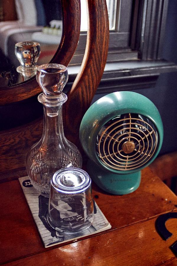 Hotel Crew'S Quarters Boarding House - Caters To Men Provincetown Exteriér fotografie