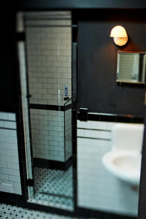 Hotel Crew'S Quarters Boarding House - Caters To Men Provincetown Exteriér fotografie